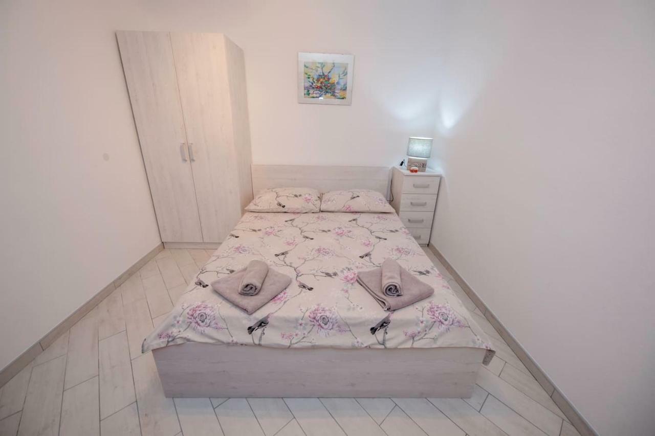 Apartman Marcela Palit Ngoại thất bức ảnh